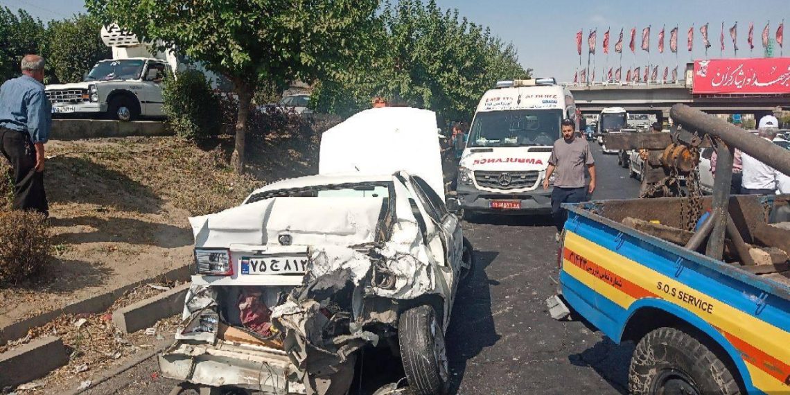 تصادف زنجیره‌ای در آزادراه کرج تهران، ۱۰ مصدوم برجای گذاشت