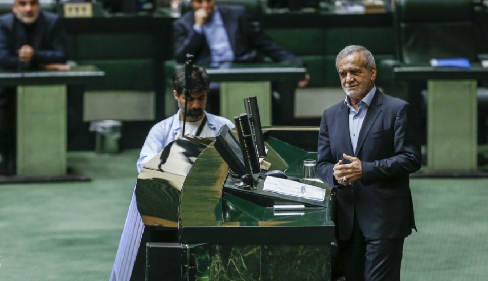 «دولت وفاق ملی» را به مجلس معرفی کرده‌ایم